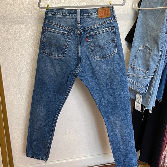 EUC Levi’s white oak cone denim 501 s skinny 28 - Picture 5 of 9